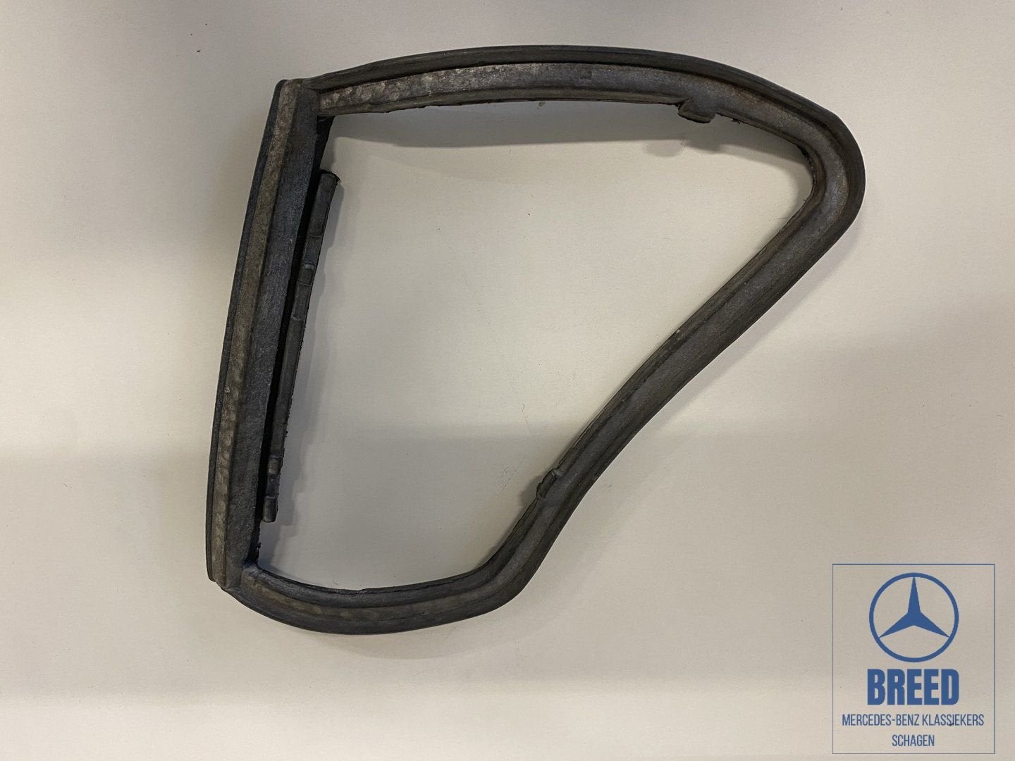 NOS afdichting knipperlicht links voor Mercedes-Benz W116, -, Nieuw, Ophalen of Verzenden, -