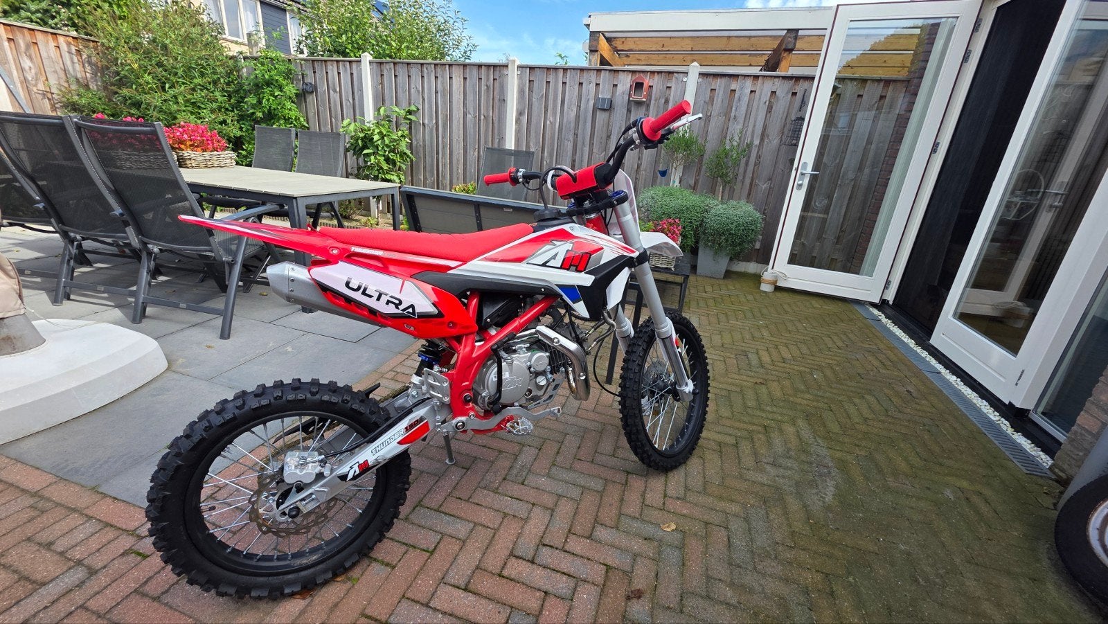 apollo 150cc, Fietsen en Brommers, Ophalen, Schijfrem, A1 Ultra, Pitbike