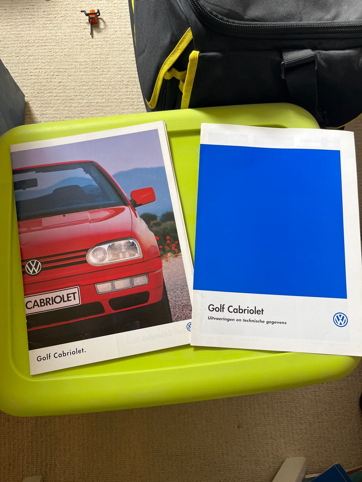 VW Golf Cabriolet Brochure uit 1997 - Zeldzaam!, Ophalen of Verzenden, Zo goed als nieuw, Volkswagen