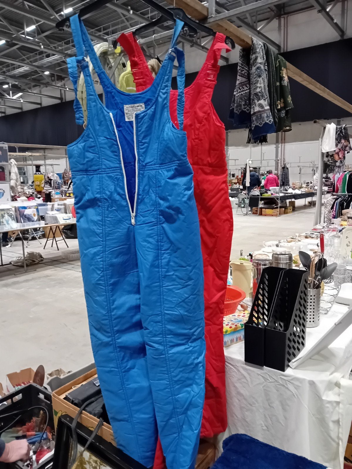 2 Vintage Skioveralls: Blauw (42) & Rood (46), Kleding | Dames, Maat 42/44 (L), Ophalen of Verzenden, Gedragen, Overige typen
