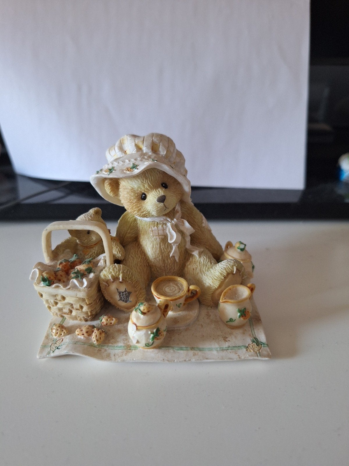 Cherished Teddies Thelma "Cozy Tea For Two" Beeldje, Ophalen of Verzenden, Nieuw, Beeldje, Cherished Teddies