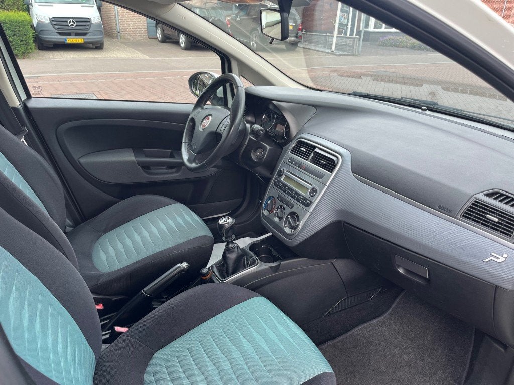 Fiat GRANDE PUNTO 1.2 EDIZIONE LUSSO 5-DEURS / AIRCO / RADIO, Auto's, 1005 kg, 1242 cc, 4 cilinders, 400 kg