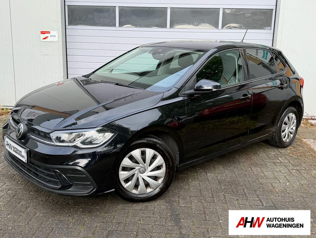 Volkswagen Polo|1.0TSI|2022|APPLE.CARPLAY|KEYLESS|STOELVERW., Auto's, Zwart, 95 pk, 1104 kg, Zwart