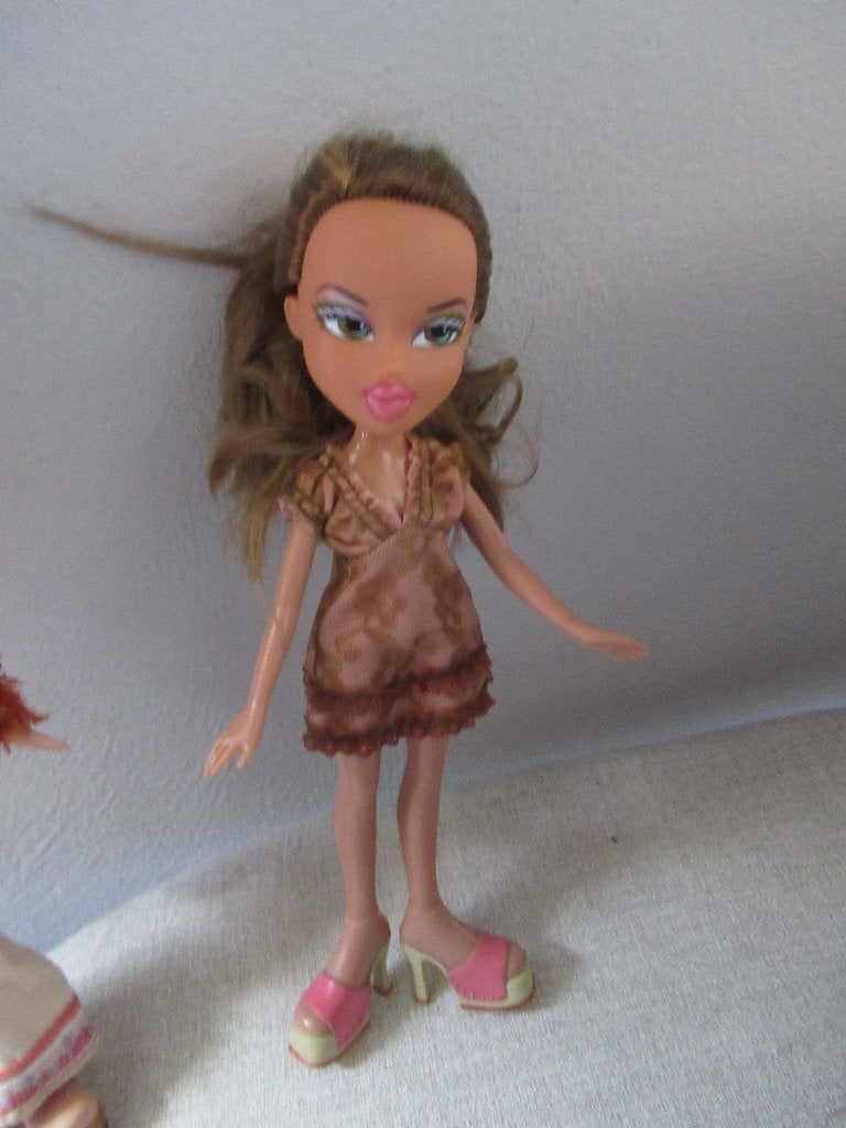 1 BRATZ GIRLZ pop - MEISJE, Verzamelen, Ophalen of Verzenden, Zo goed als nieuw, Pop
