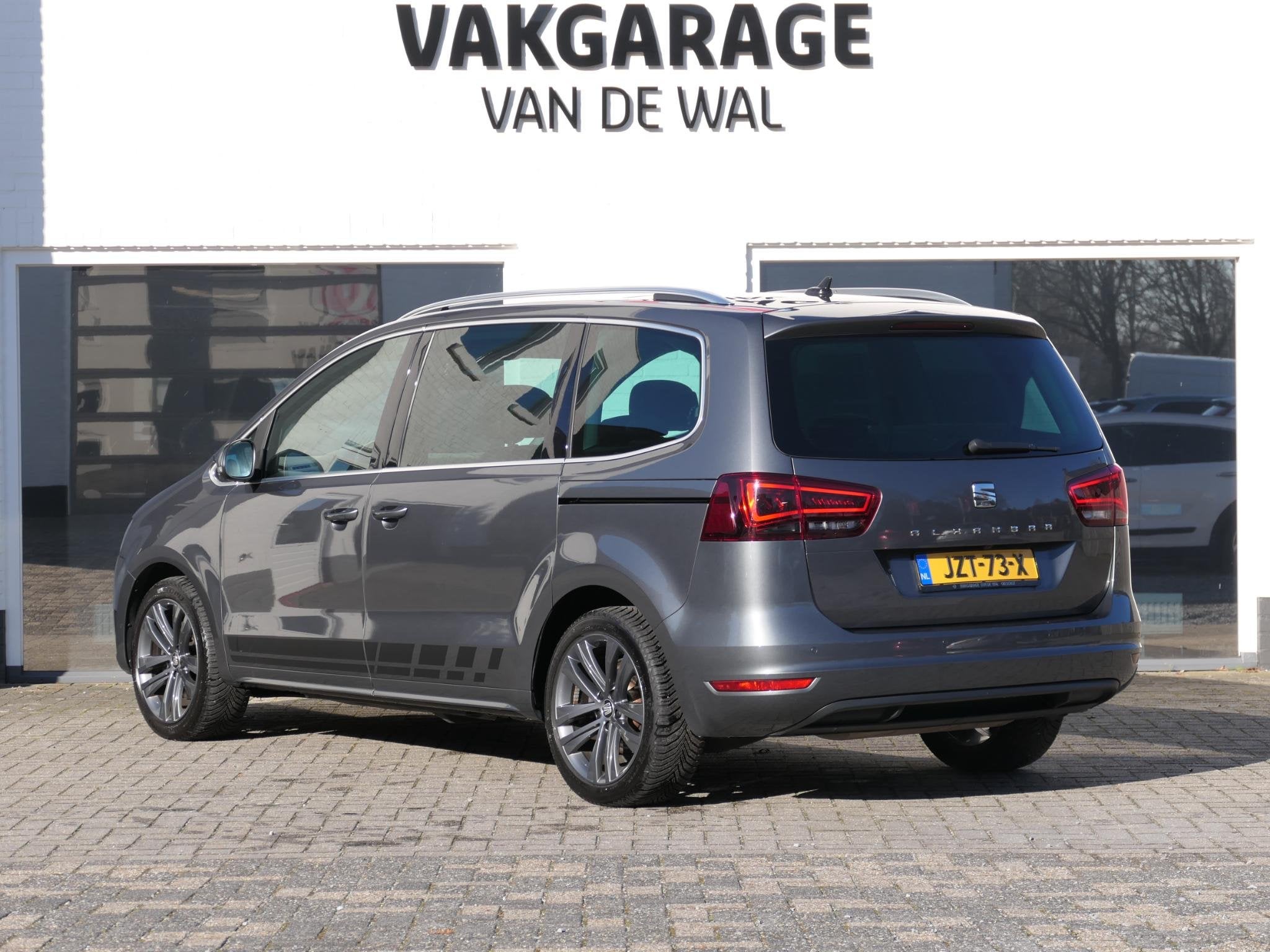Seat Alhambra FR-Line | 7-persoons | Panoramadak | Trekhaak, Auto's, Seat, 4 cilinders, 150 pk, 7 stoelen, 1711 kg