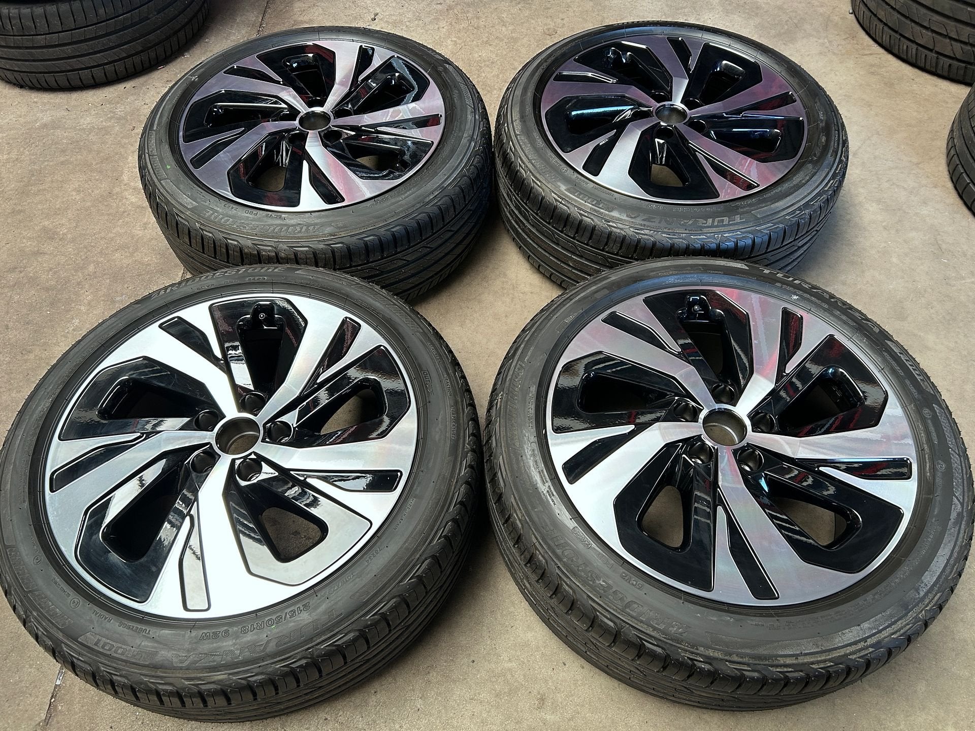 18 inch originele Falun velgen + zomerbanden VW  T-roc, Auto-onderdelen, 18 inch, -, -, Banden en Velgen