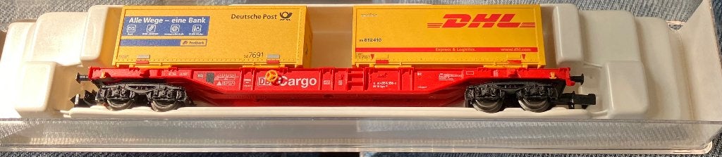 Flm 86 8250 DB Cargo containerwagen met 2x40' DHL en D-Post, Hobby en Vrije tijd, Overige merken, Gelijkstroom, Wagon, Ophalen of Verzenden