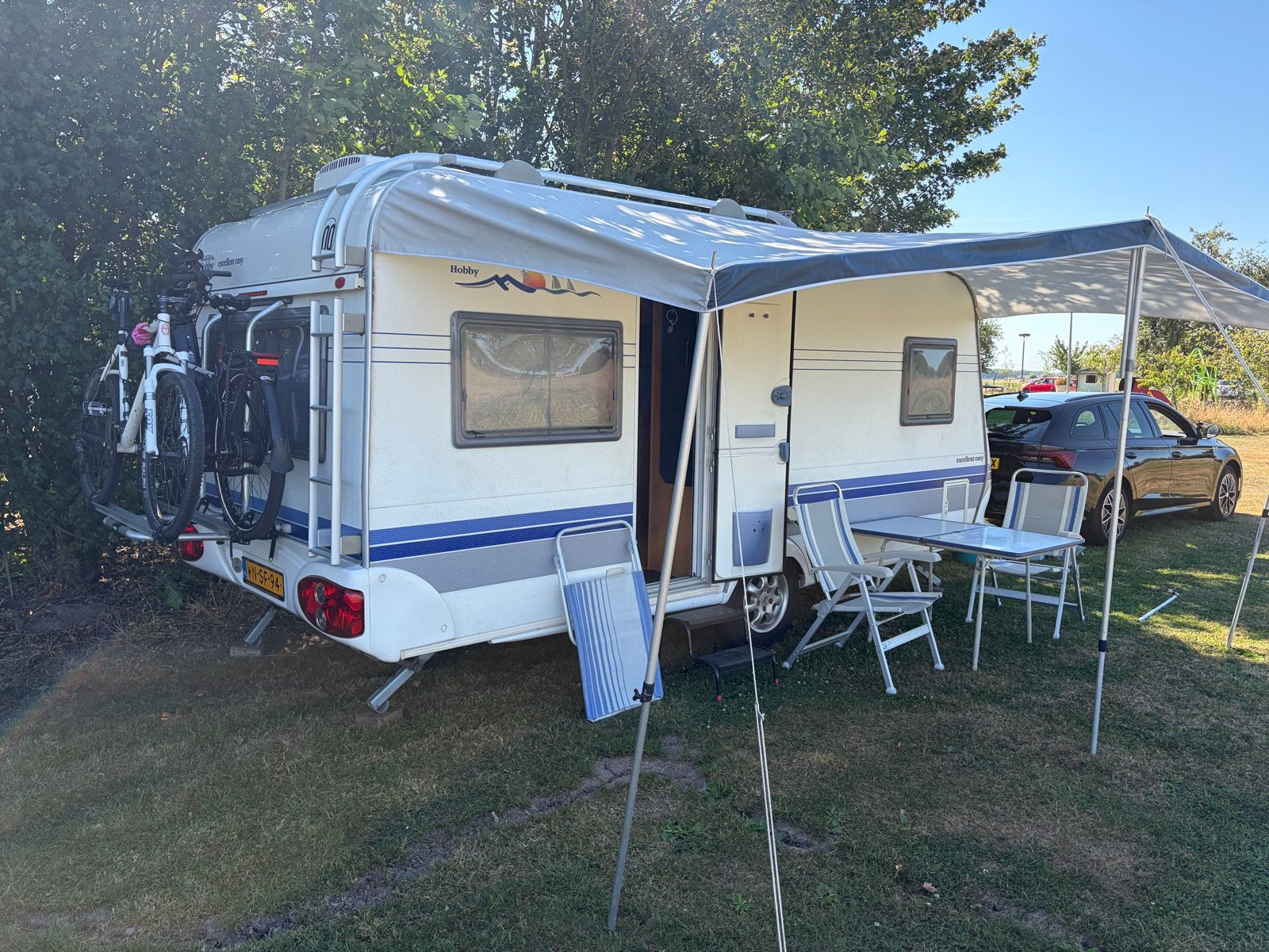 Hobby Excellent Easy Caravan met Airco en Fietsenrek, Vast bed, Rondzit, Hobby, Airco