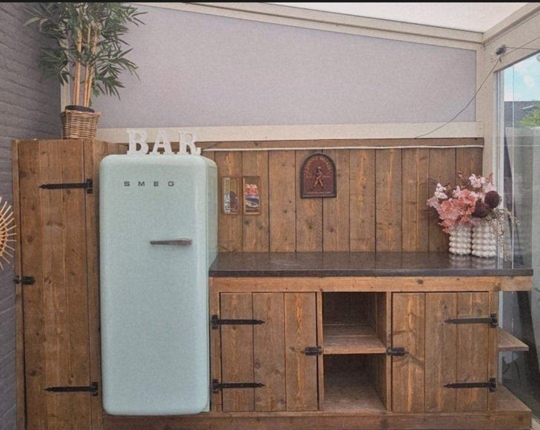 Steigerhouten buitenkeuken, Tuin en Terras, Ophalen, Zo goed als nieuw, Houtskool, Vrijstaand