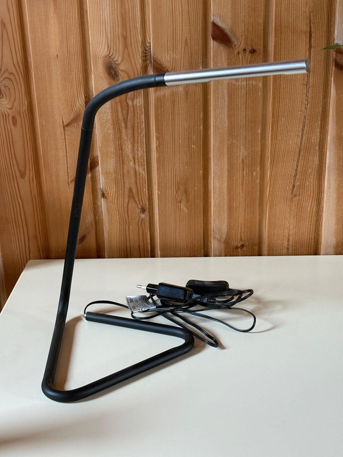 IKEA Hårte bureaulamp zwart metaal, Bureaulamp, Overige fittingen, Ophalen of Verzenden, Zo goed als nieuw
