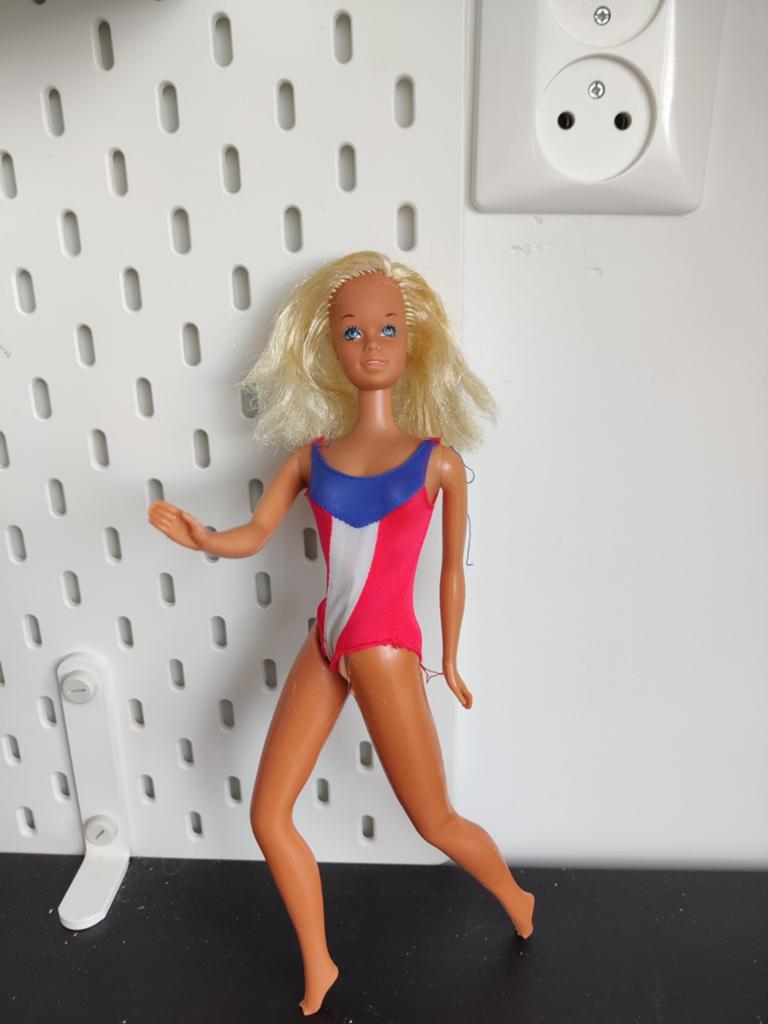 Vintage Malibu Barbie (jaren '70) met Skipper kleding, Kinderen en Baby's, Speelgoed | Poppen, Ophalen of Verzenden, Gebruikt