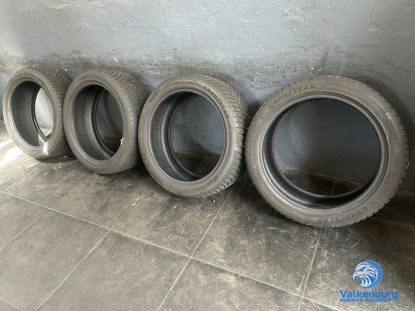 7mm! Winterbanden 225/45R18 Goodyear Ultragrip, 18 inch, Gebruikt, -, -