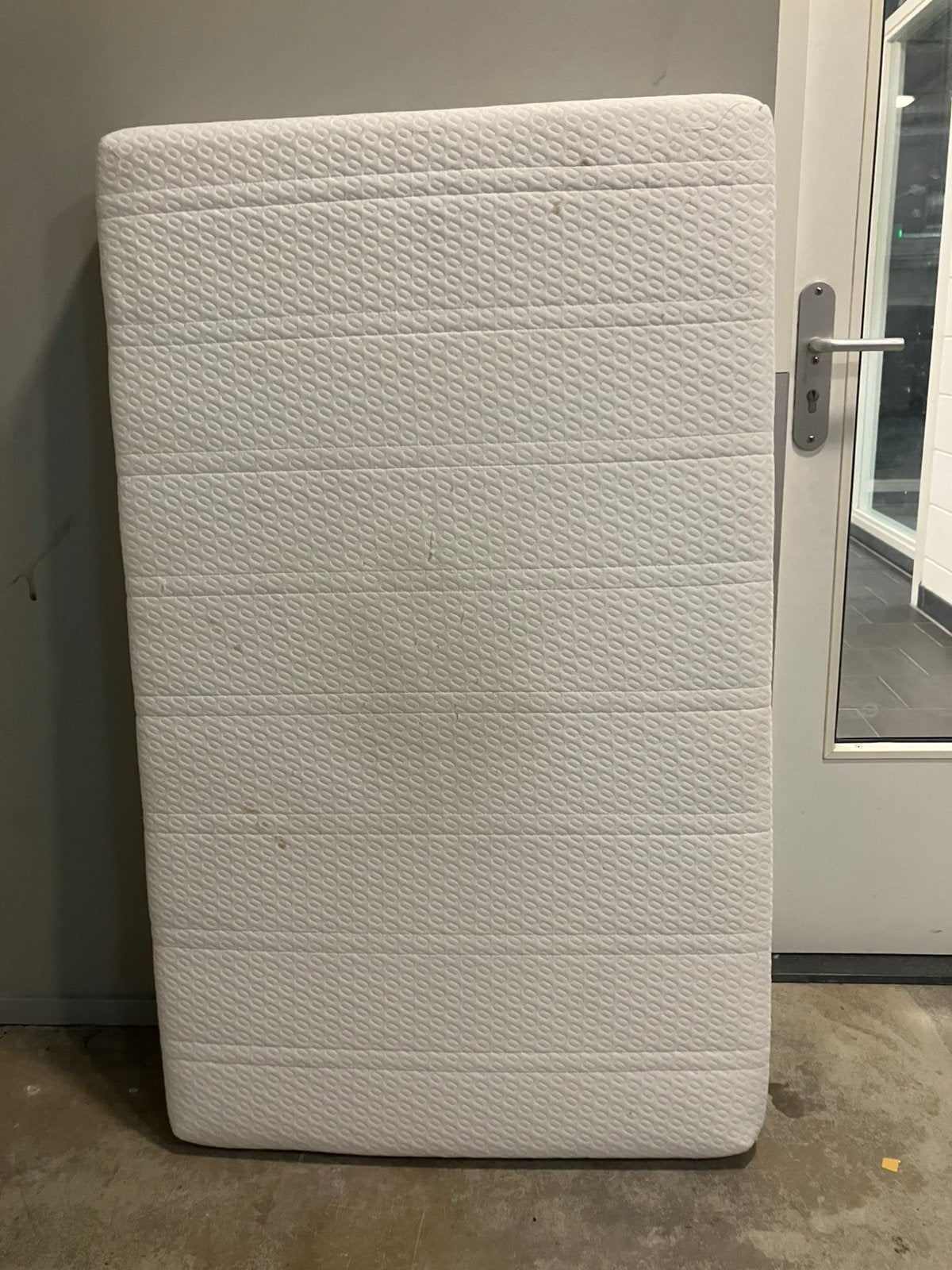 Kindermatras 130x80 gratis op te halen, Kinderen en Baby's, Kinderkamer | Bedden, Ophalen, Gebruikt, 70 tot 85 cm, Minder dan 140 cm