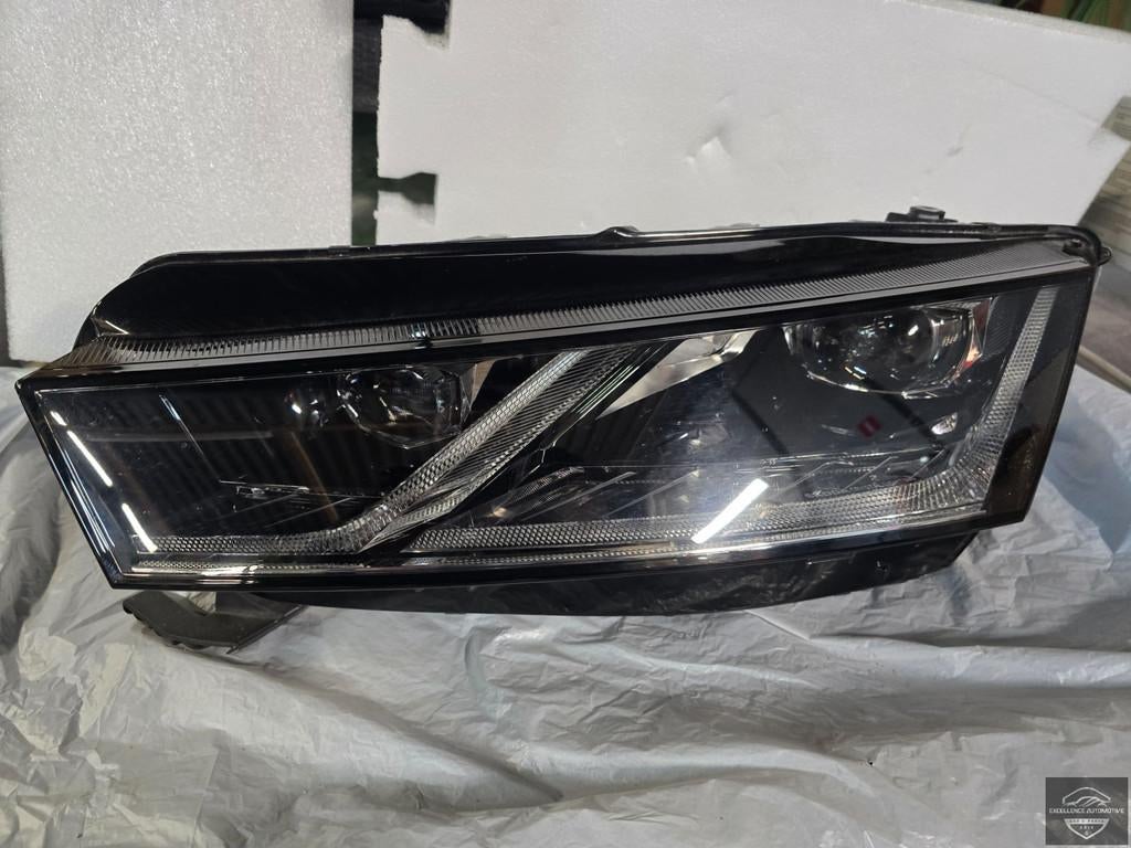 Skoda Octavia 4 2020-2024 Led Koplamp Links Voor 5E41941015A, Auto-onderdelen, Verlichting, Skoda, Skoda Auto a.s., Gebruikt, Infoline@skoda-auto.cz
