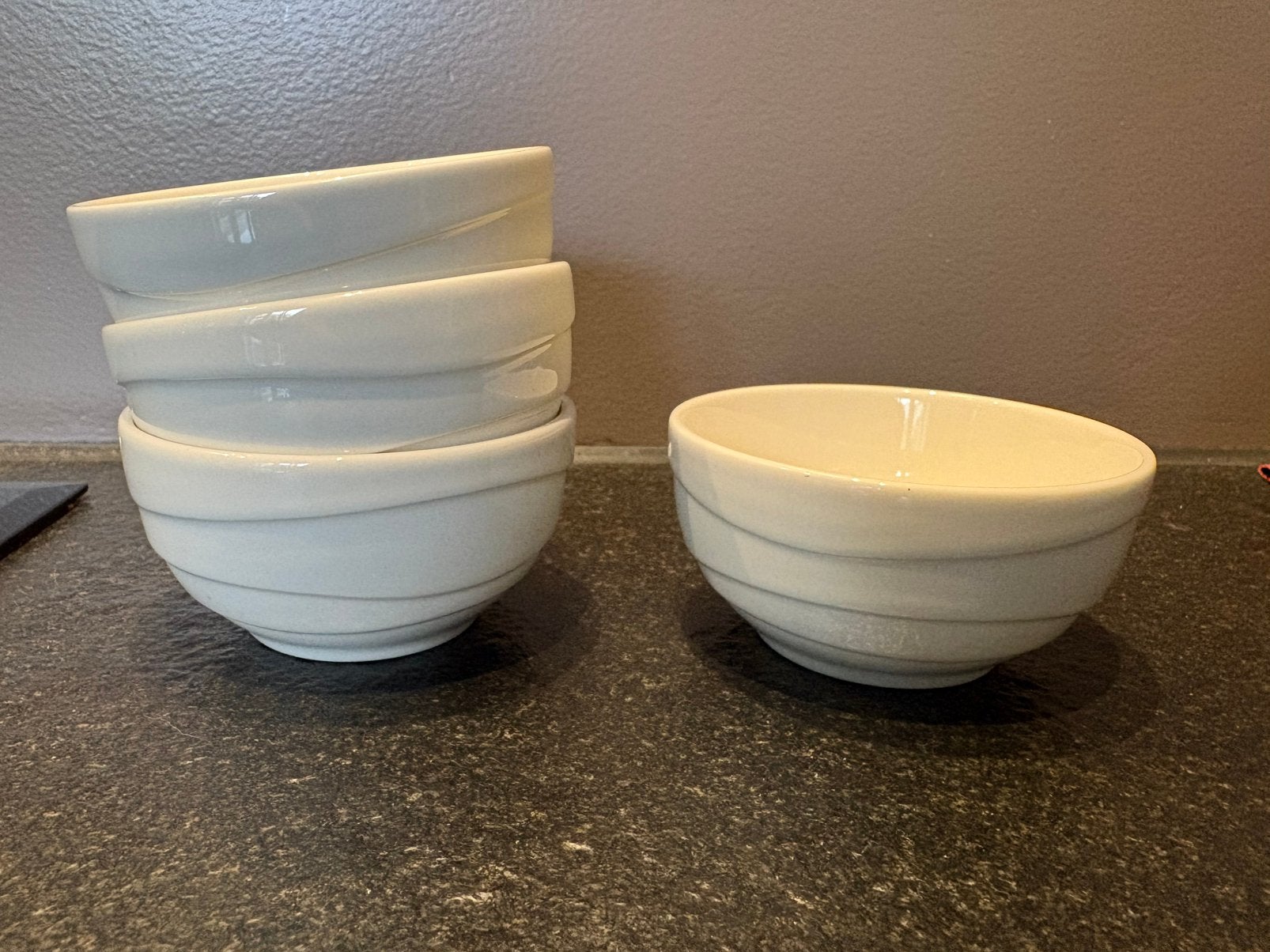 Jamie Oliver Waves servies schalen, 24/21/ 8,5 cm., Ophalen of Verzenden, Zo goed als nieuw, Kom(men), Overige stijlen