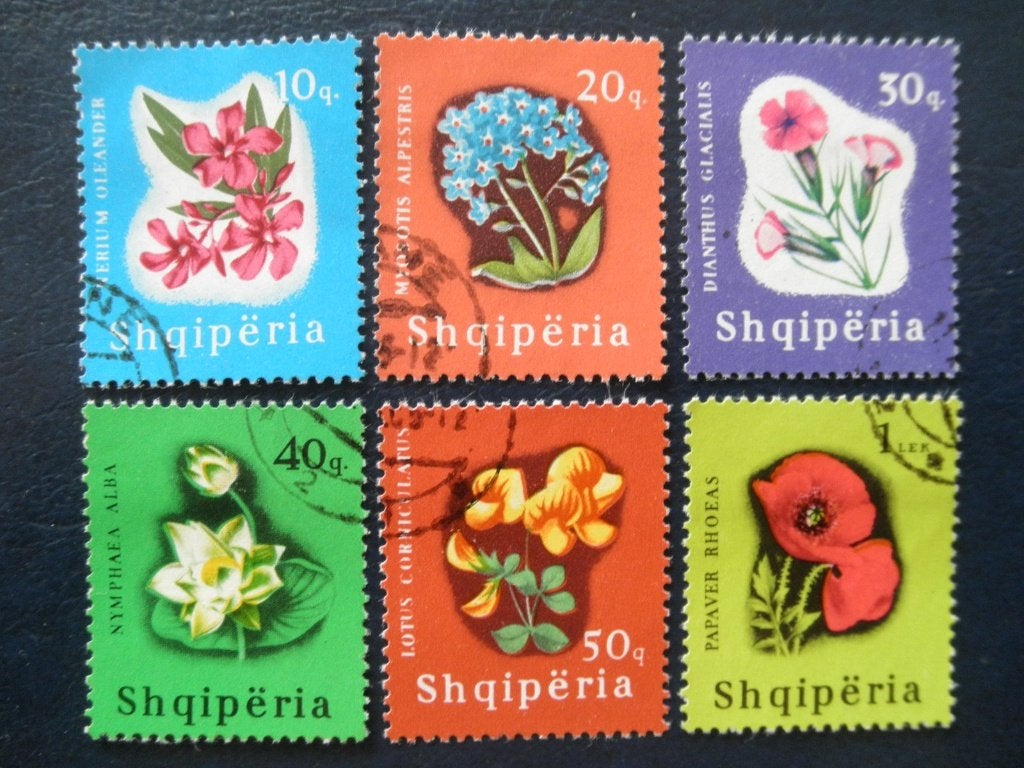 Postzegels Albanië 1965 bloemen - cw 4,00., Ophalen of Verzenden, Overige landen, Gestempeld
