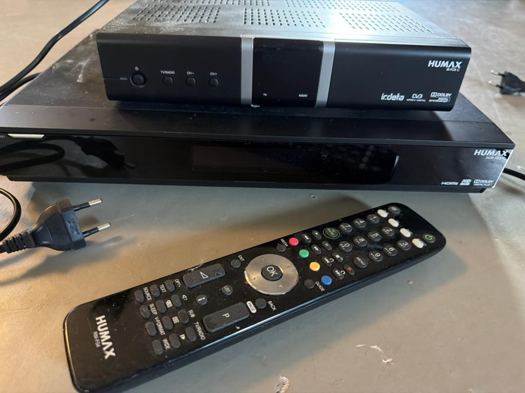 Humax iHDR-5200C en IR-FOX C digitale ontvangers, Ophalen of Verzenden, Gebruikt, Decoder