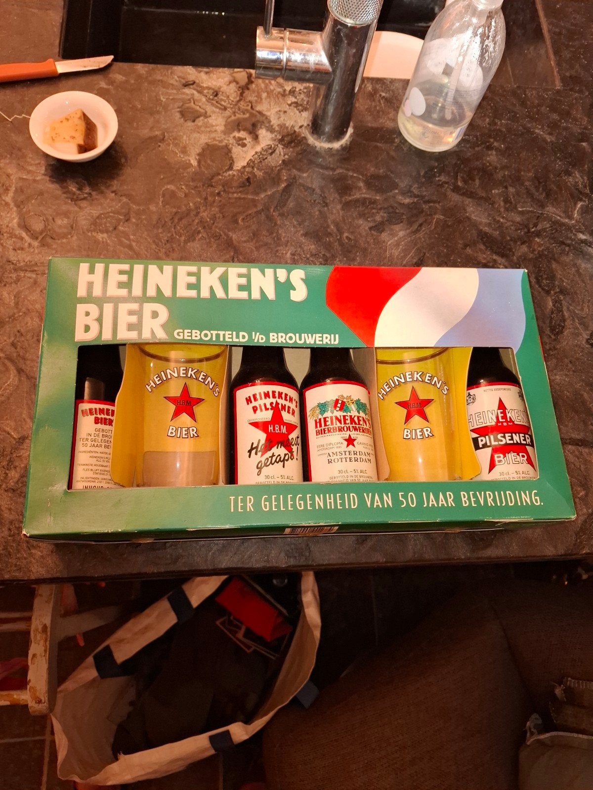 Vintage Heineken geschenkdoos 50 jaar bevrijding, Ophalen, Gebruikt, Verpakking