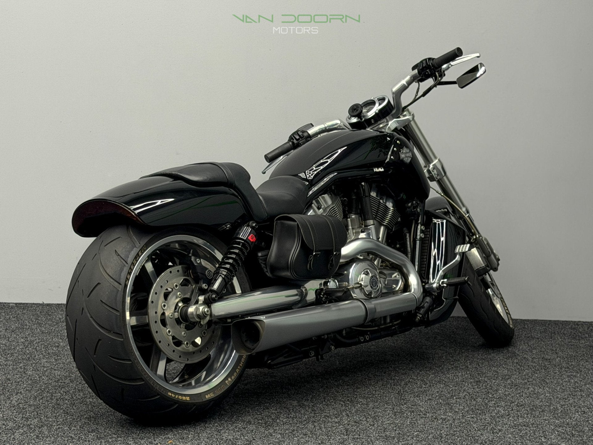 Harley-Davidson VRSCF V-Rod Muscle | 1250 | 5HD | 2011 | Van, Motoren, Motoren | Harley-Davidson, Sportuitlaat, Info@vandoornmotors.nl