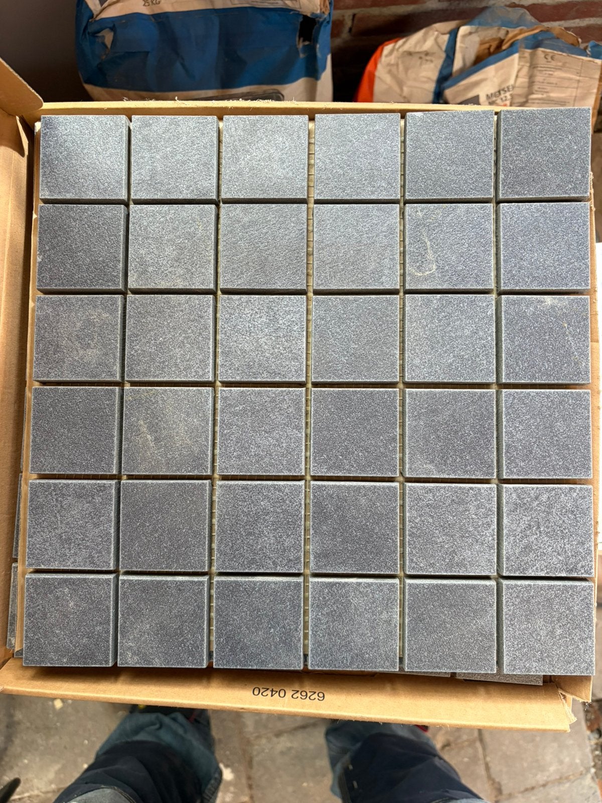 1,6m2 Vloertegels, Ophalen, 60 cm of meer, Minder dan 20 cm, Zo goed als nieuw