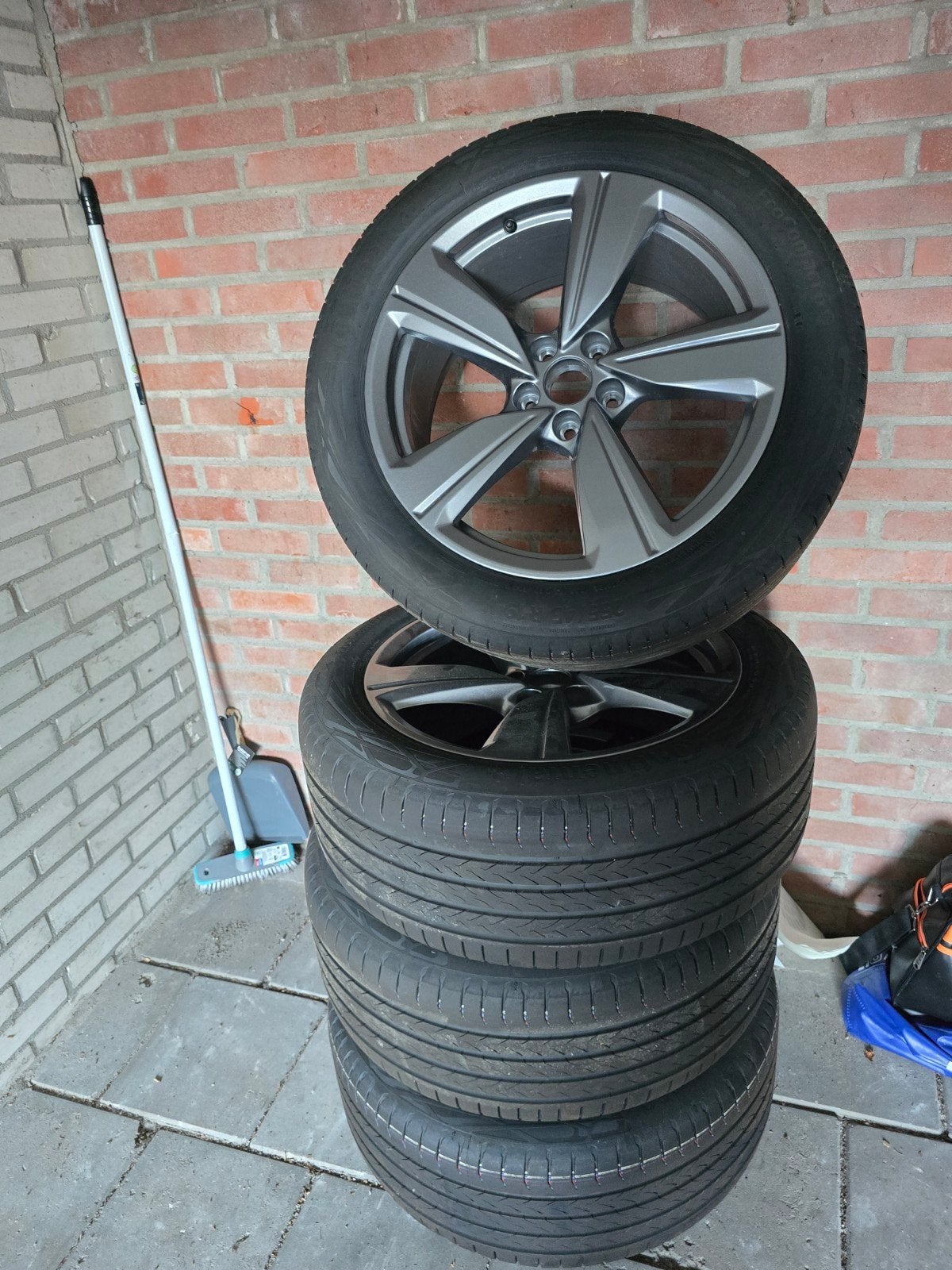 Audi Q3 19 inch velgen met zomerbanden 255/45 R19, 255 mm, Banden en Velgen, Nieuw, Personenwagen