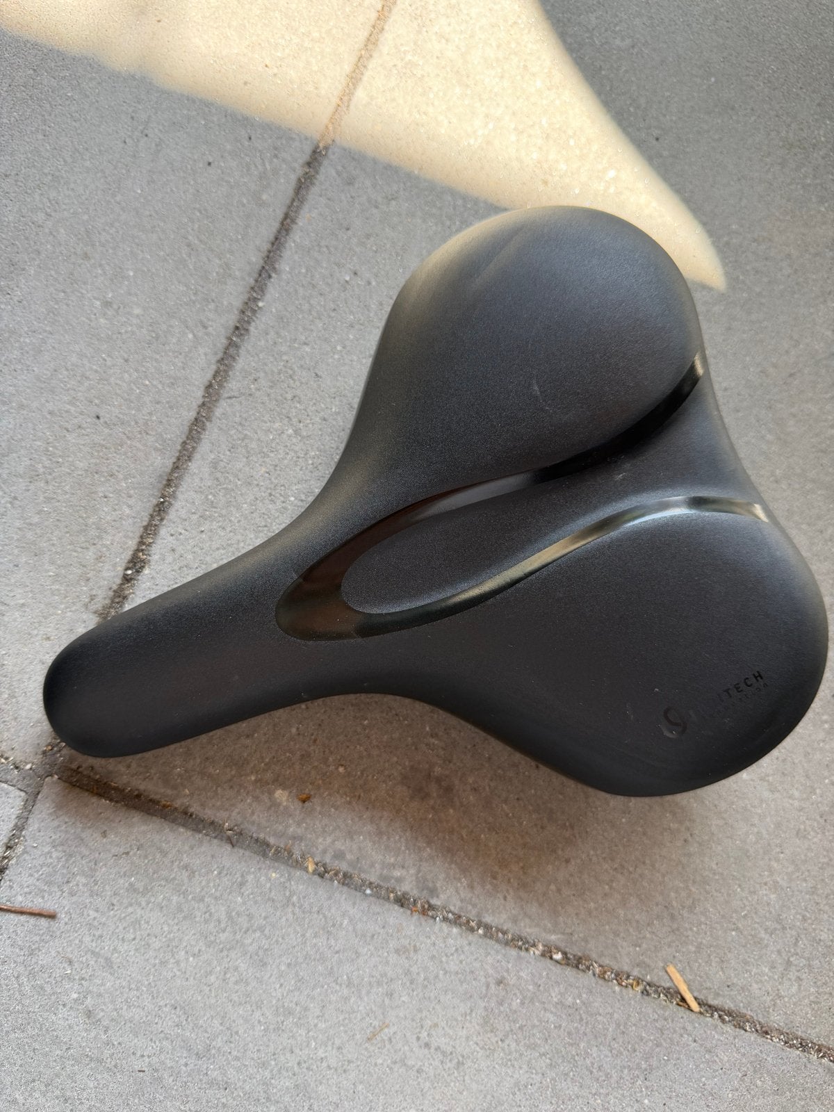 Comfortabel fietszadel - Zwart, Ophalen, Gebruikt, Kunststof, Zadel