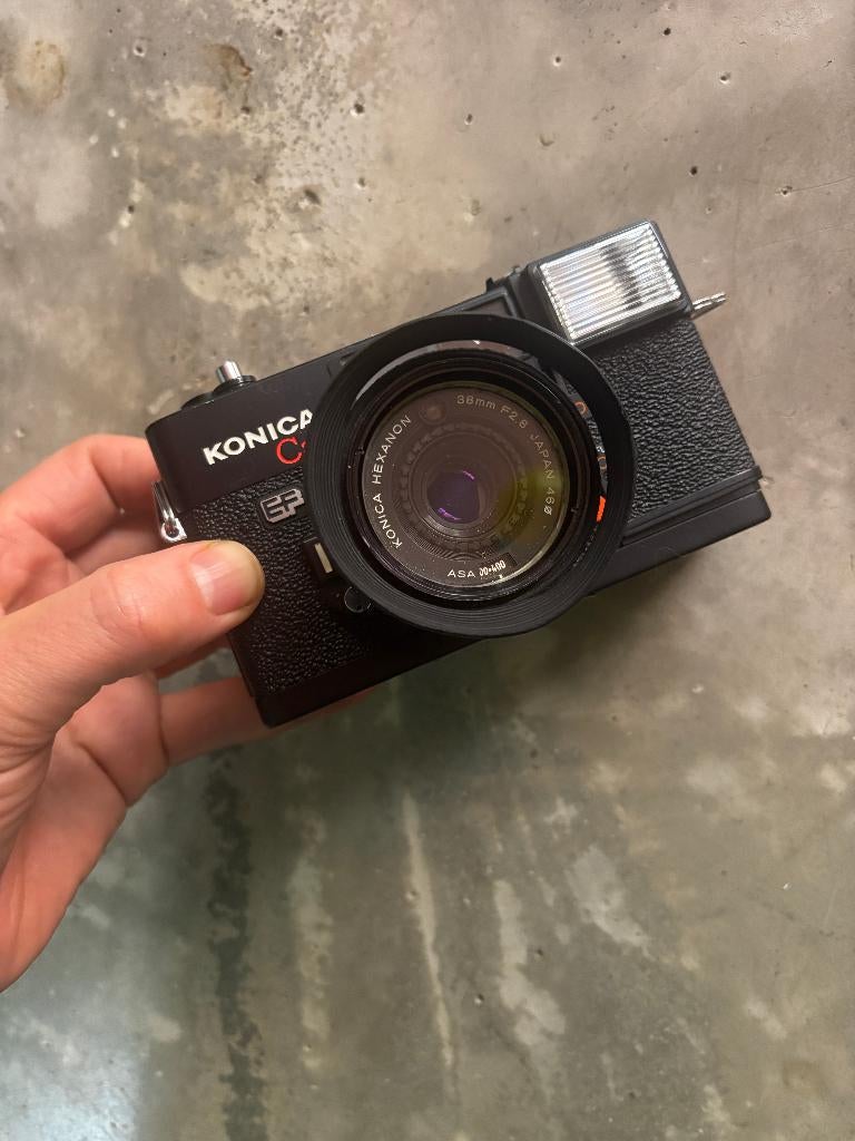 konica c35 ef met flits analoge camera, Audio, Tv en Foto, Fotocamera's Analoog, Ophalen of Verzenden, Gebruikt, Compact, Konica