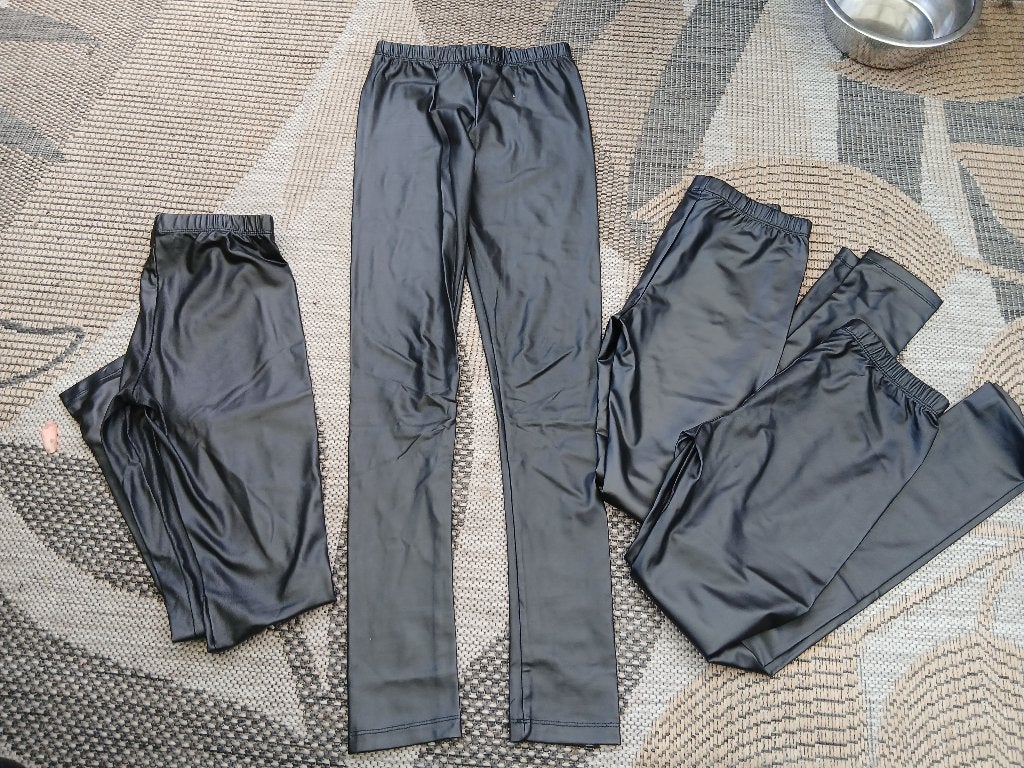 4x Leather look leggings maat 146-152, Ophalen of Verzenden, Gebruikt, Meisje, Broek