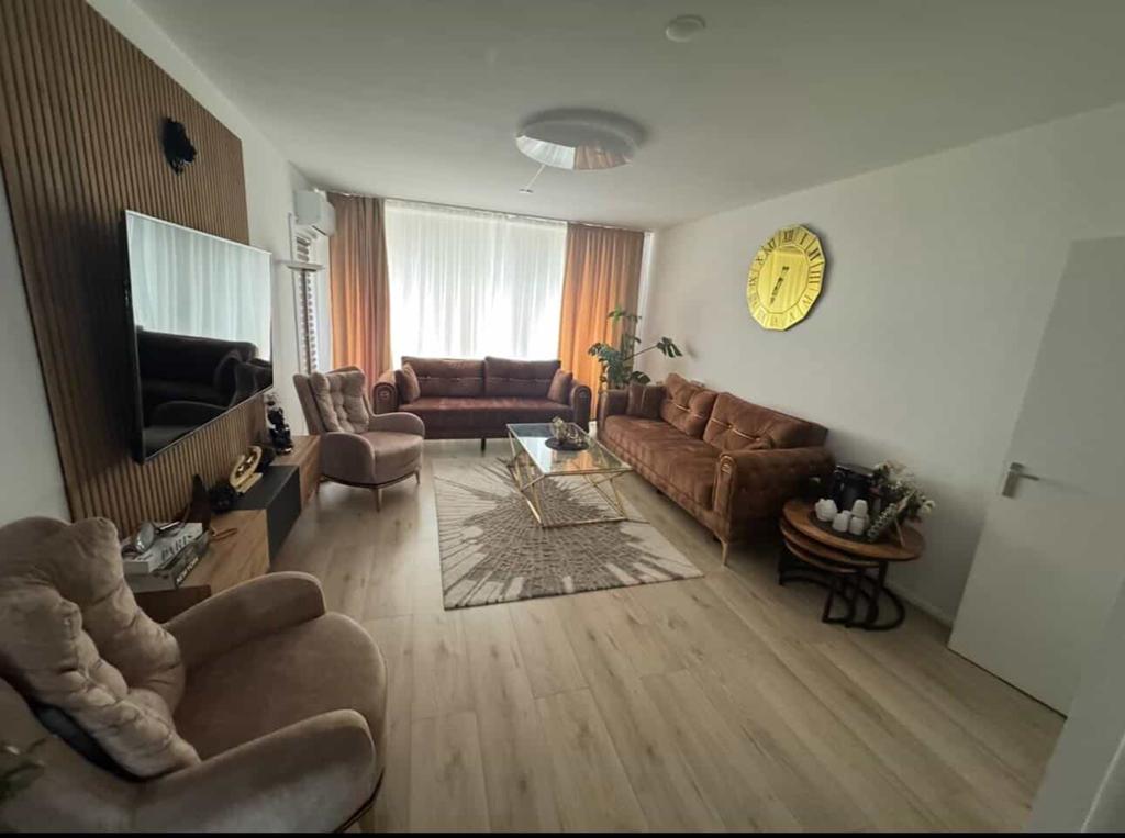 Complete inboedel te koop wegens verhuizing - Zo goed als ni, Ophalen