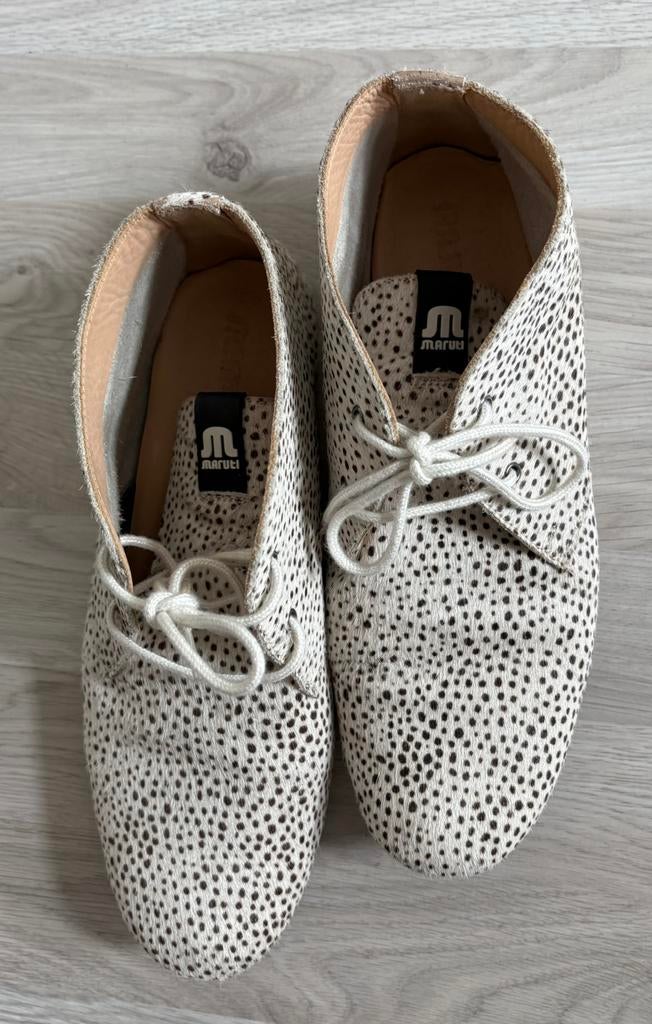 Maruti Gimlet maat 40, Beige, Ophalen of Verzenden, Sneakers of Gympen, Gedragen