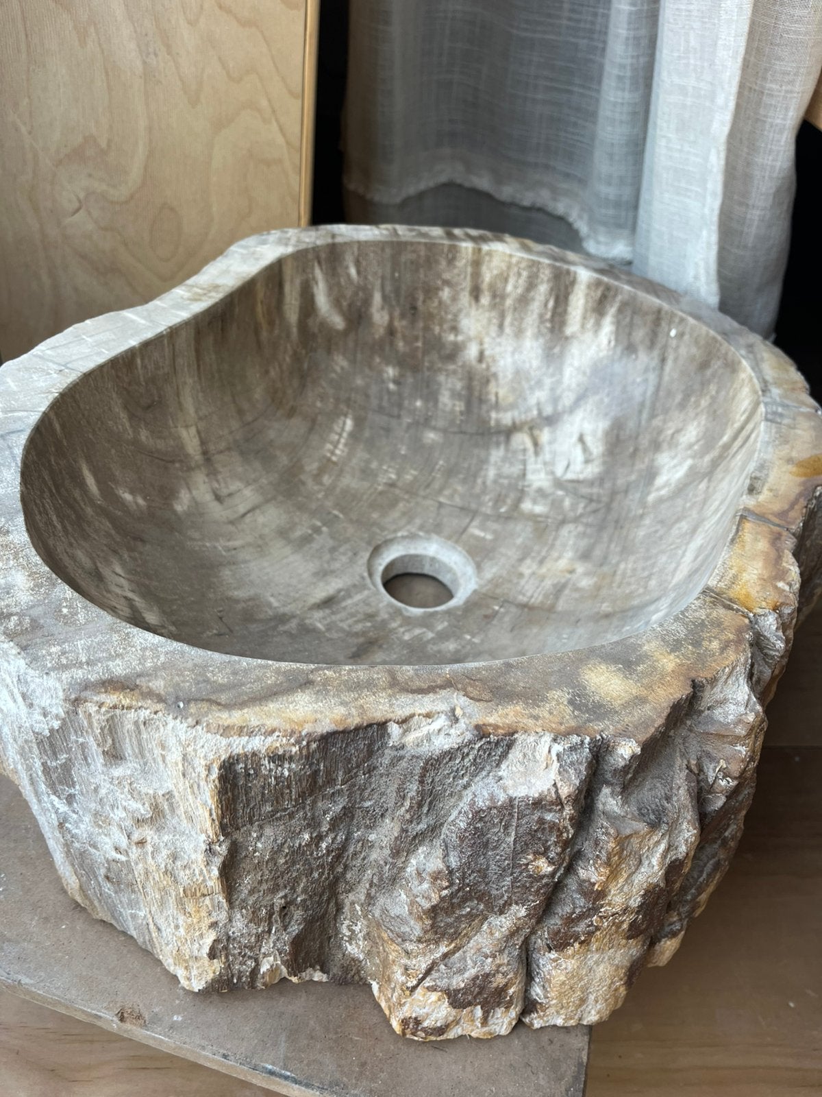 Wasbak versteend hout, Zo goed als nieuw, Minder dan 100 cm, Wasbak of Wastafel, 25 tot 50 cm