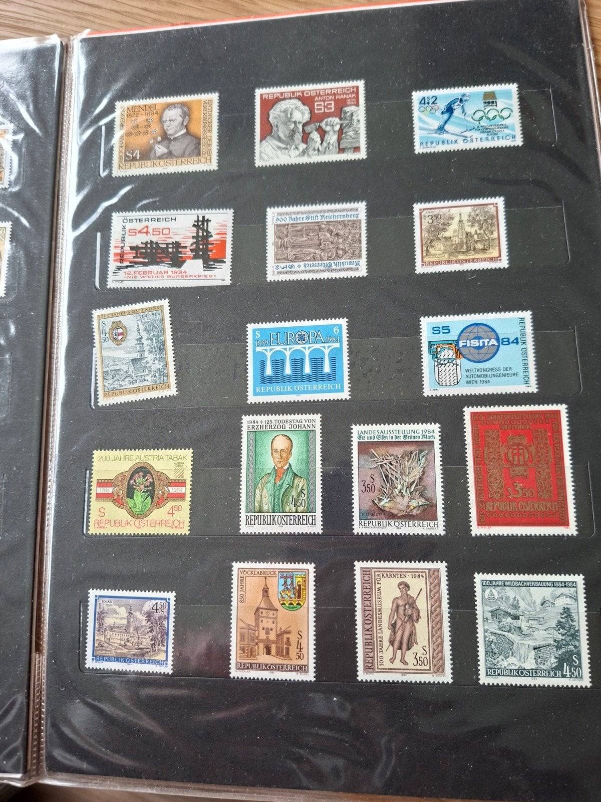 Oostenrijkse postzegels 1984 - Compleet albuĺ, Verzenden