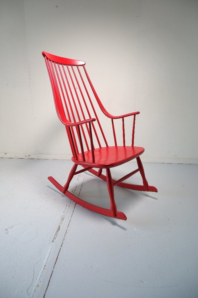 Schommelstoel (Nesto, Lena Larsson, Grandessa, Rood), Huis en Inrichting, Stoelen, Ophalen, Eén, Rood, Hout