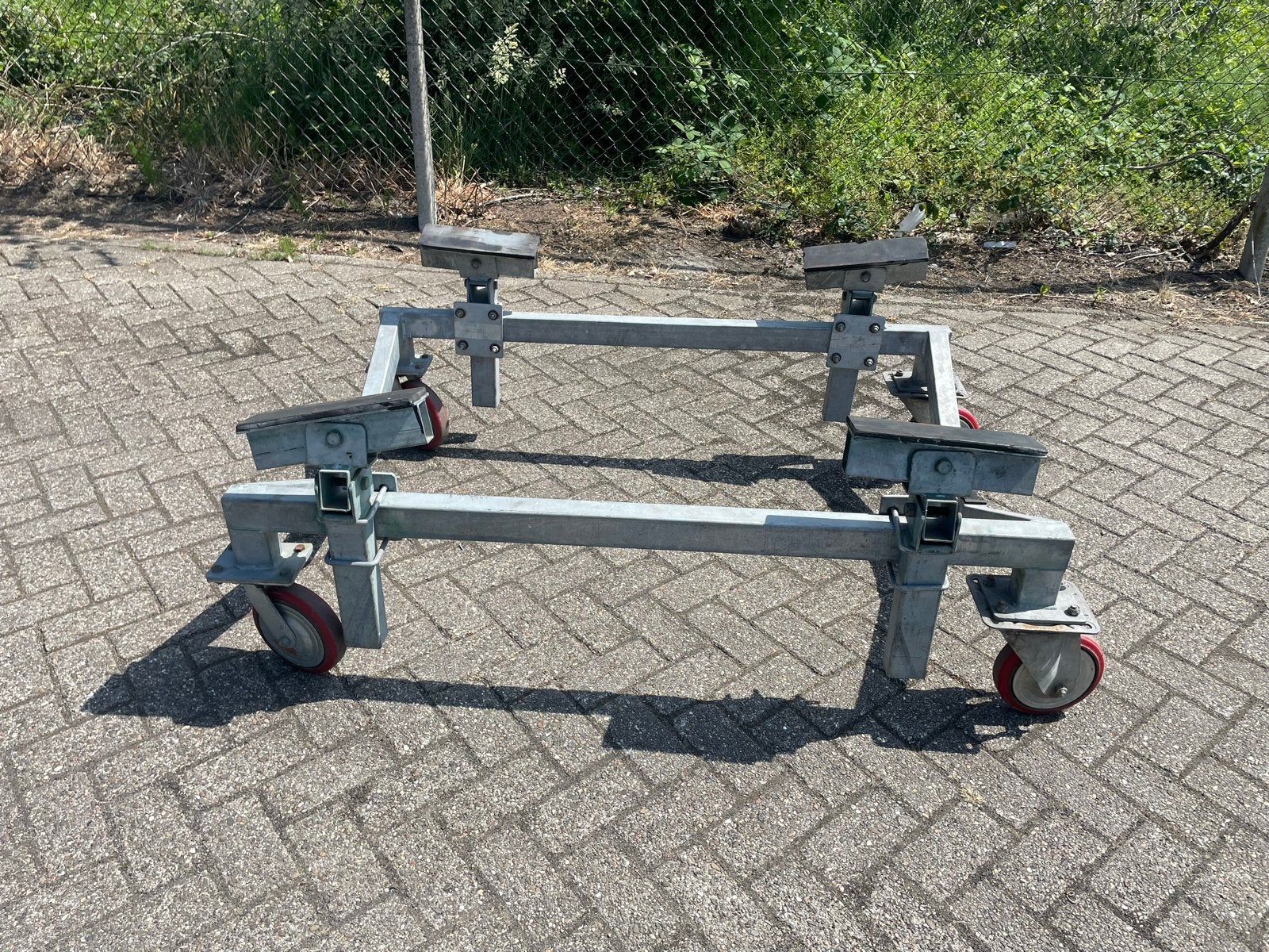 Zware gegalvaniseerde bootkar/bok, verstelbaar, 2000 kg, Ophalen, Gebruikt, Overige typen