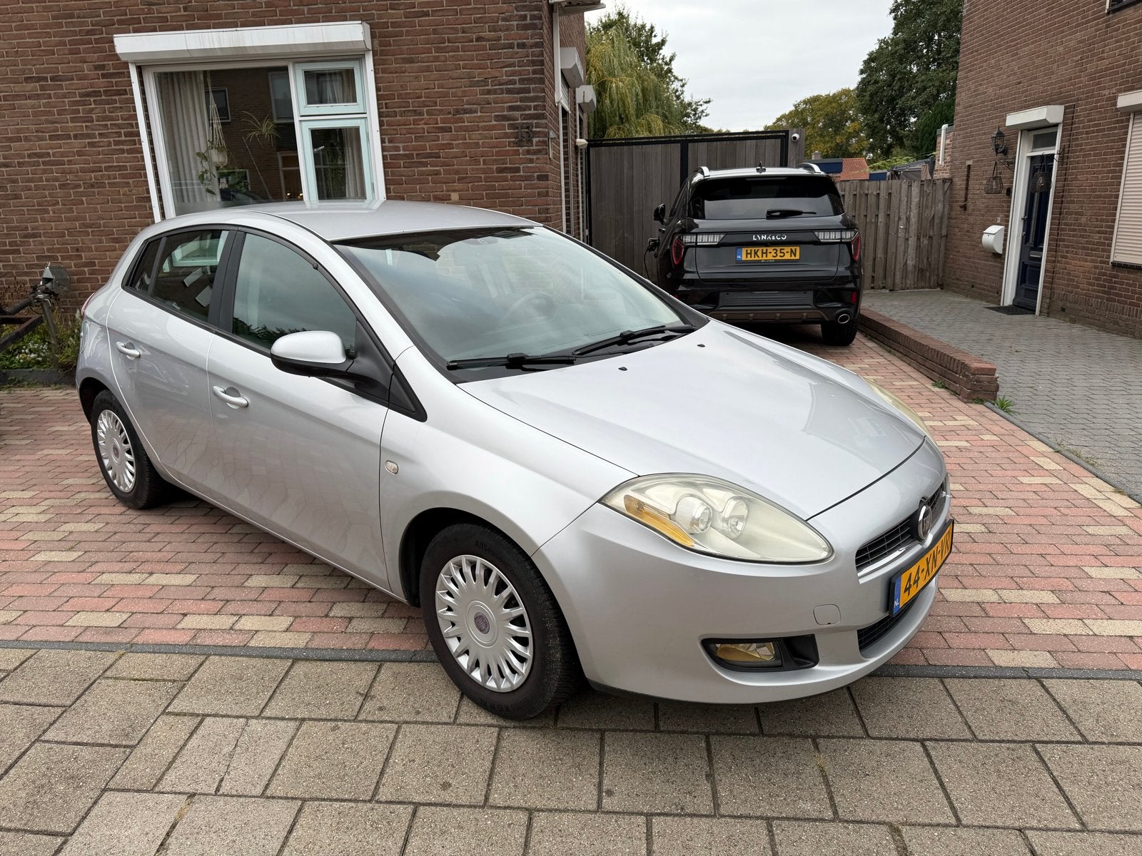 Fiat Bravo 1.4 16V 5DR 2007 Grijs, Auto's, Voorwielaandrijving, 15 km/l, 4 cilinders, Origineel Nederlands