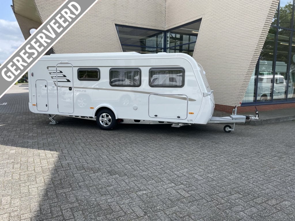 Eriba Feeling 515 Stapelbed, Standaardzit, Dwarsbed, Bedrijf, Schokbreker