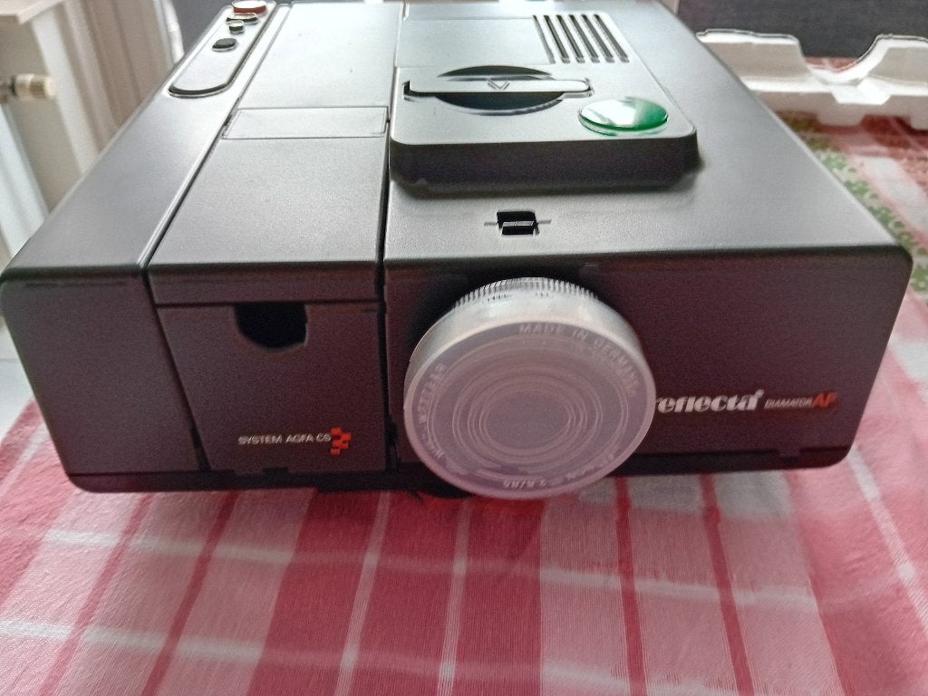 Dia projector van reflecta, Ophalen, Gebruikt