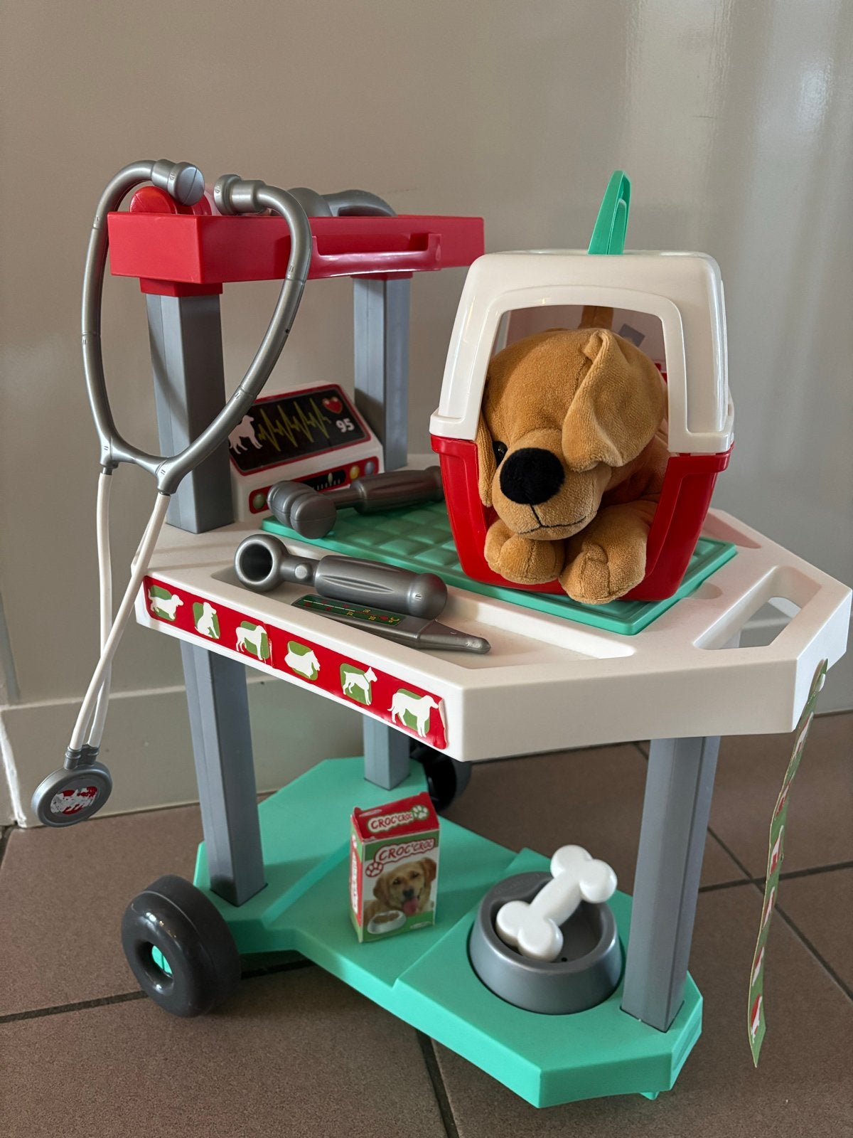 Dierenarts speelset met hondje en accessoires, Ophalen, Zo goed als nieuw, Jongen of Meisje
