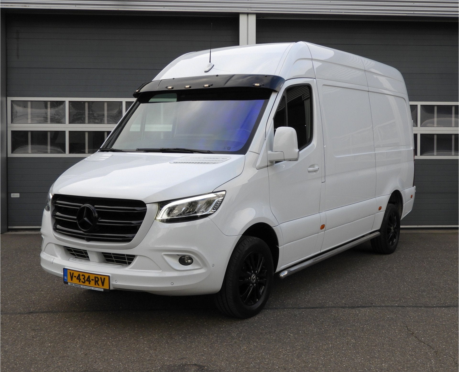 Mercedes-Benz Sprinter 316 2.2 CDI L2H2 RWD AUT | LED | 360, Auto's, Gebruikt, Euro 6, 4 cilinders, Bedrijf