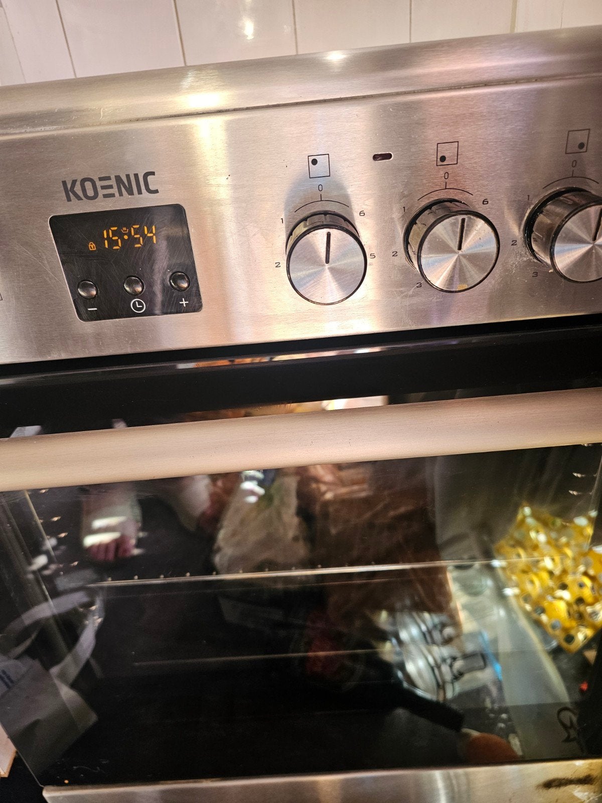 Koenic Keramisch Fornuis met Oven - Zo goed als nieuw, Ophalen, Keramisch, Zo goed als nieuw, Energieklasse A of zuiniger