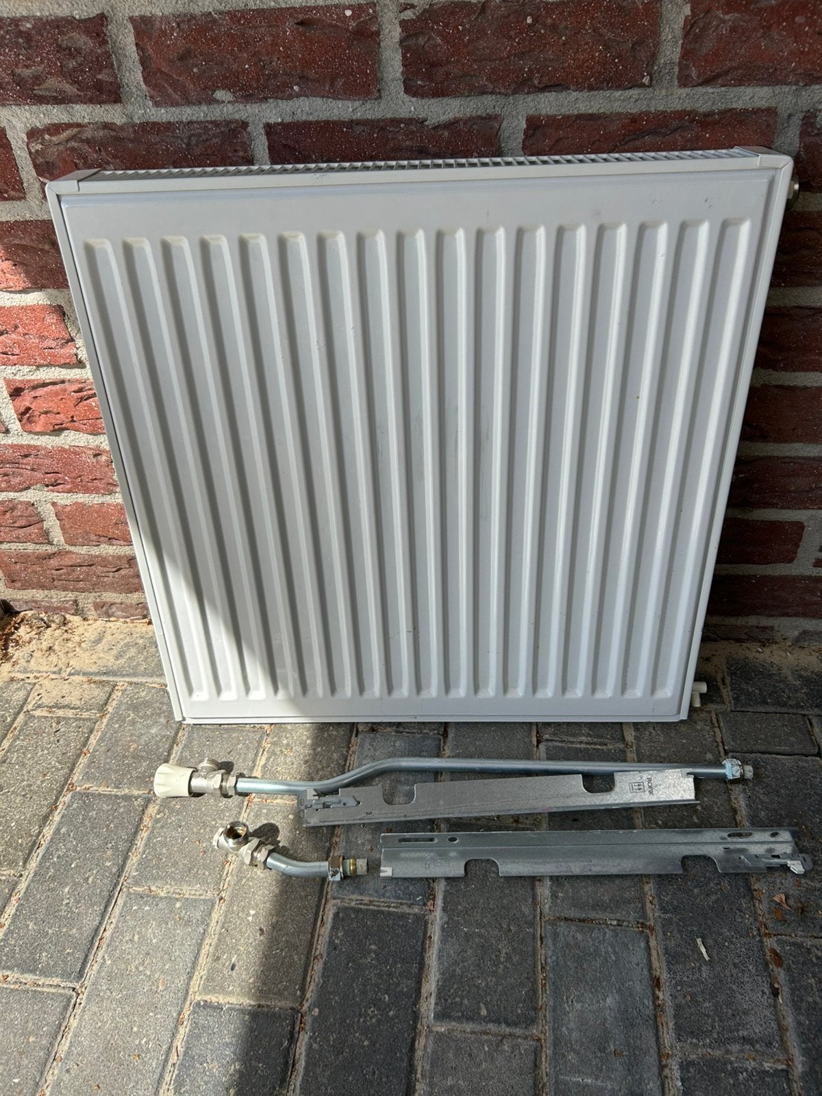 Mooie kleine radiator (60x60 cm), Ophalen, 30 tot 80 cm, Radiator, Zo goed als nieuw