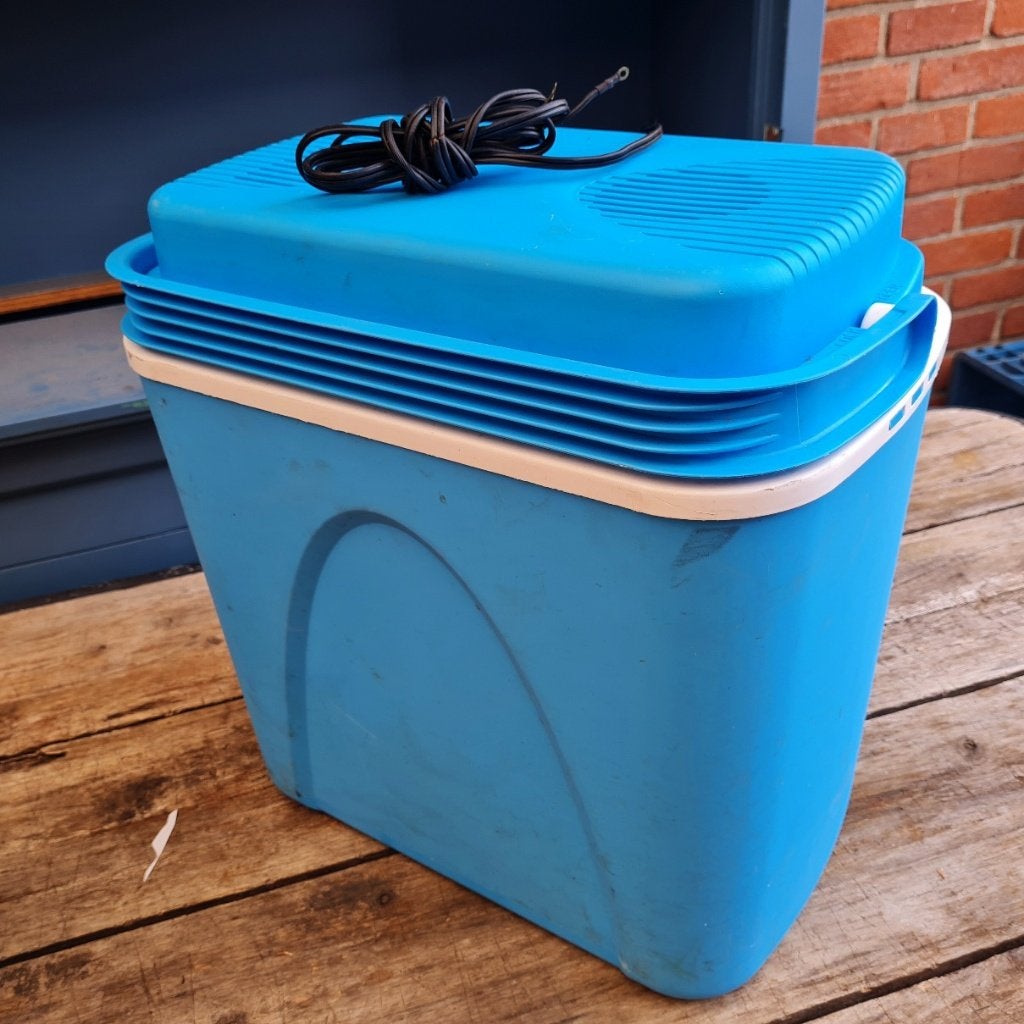 Electrische koelbox 12 Volt . Izgs, Ophalen, Zo goed als nieuw, Koelbox, Elektrisch
