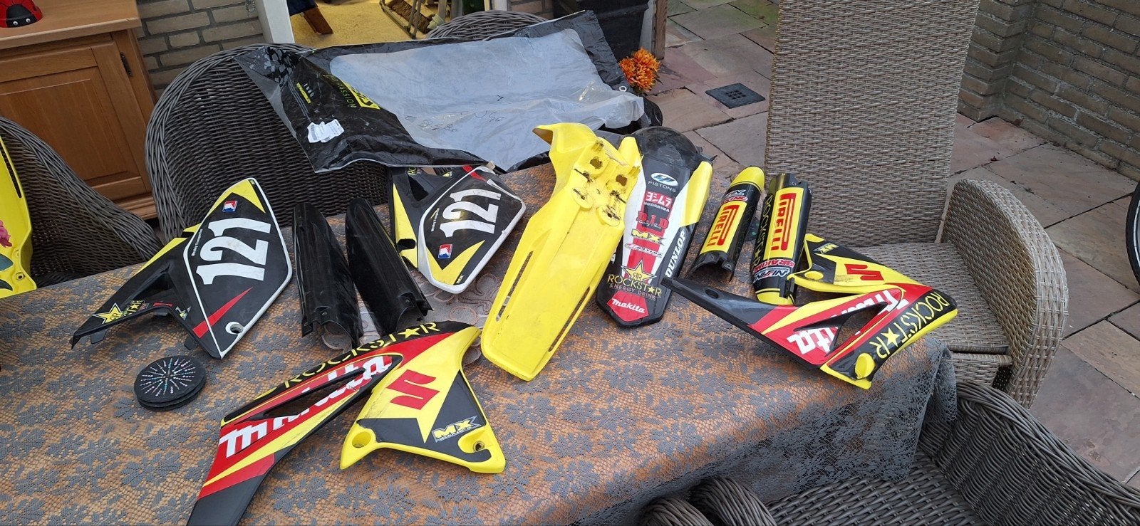 Suzuki RMZ 250 plastic kit en onderdelen van bj 2009, Motoren, Ophalen of Verzenden, Gebruikt