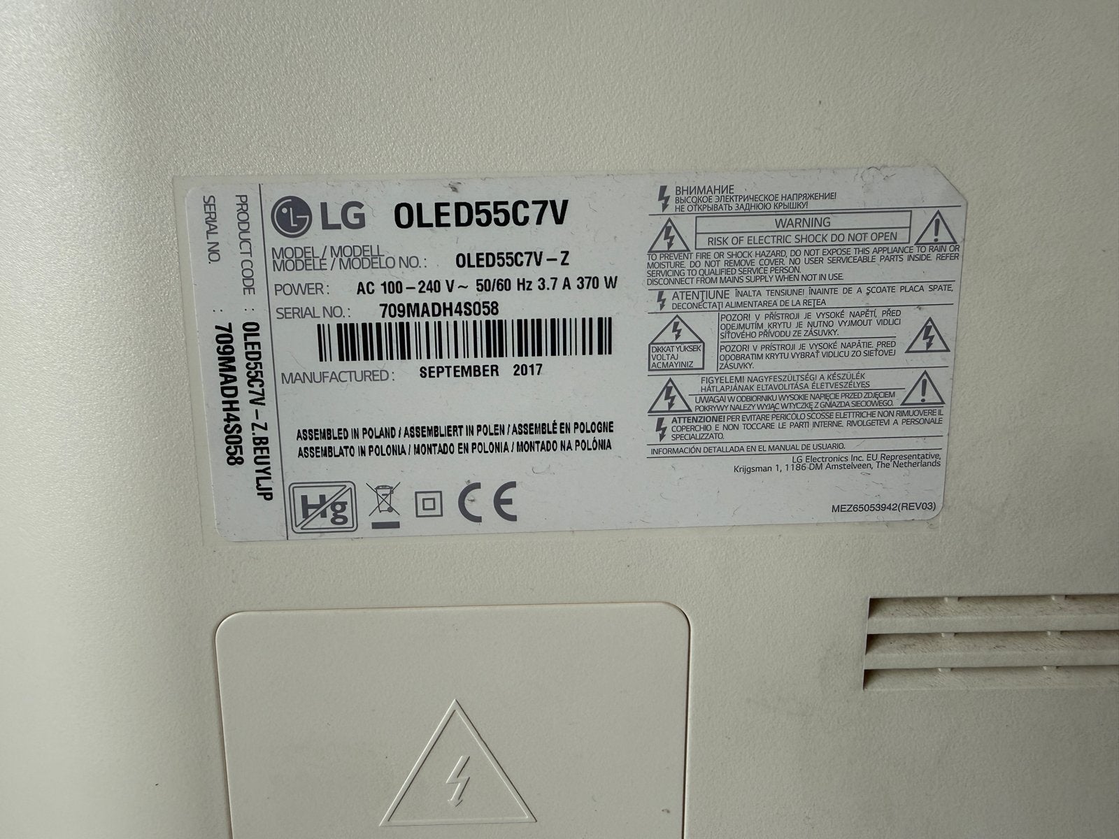 Foto 5 van LG OLED55C7V Smart TV 55 inch met muurbeugel