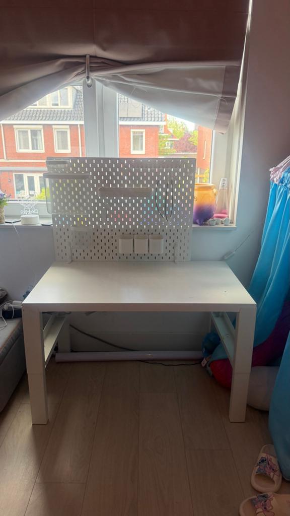 IKEA Pahl kinder bureau met Skadis Pegboard met Accessoires, Huis en Inrichting, Bureaus, 96 cm, Kinderbureau, Ophalen of Verzenden