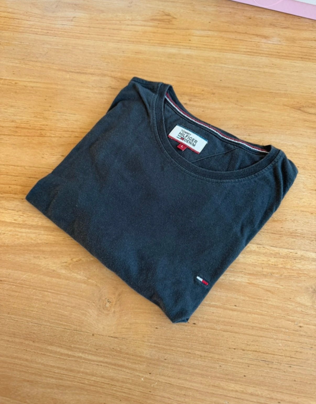 Tommy Hilfiger t-shirt zwart maat L, Kleding | Heren, T-shirts, Ophalen of Verzenden, Gedragen, Maat 52/54 (L), Zwart