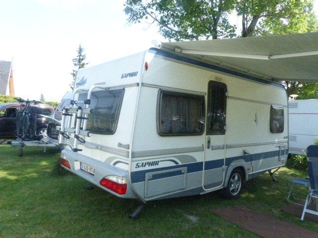 Te nKoop: Fendt Saphir 470 caravan, Mover, Vast bed, Rondzit, Particulier
