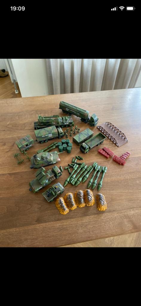 Leger van plastic. Kompleet en niet beschadigd, Ophalen of Verzenden, Gebruikt