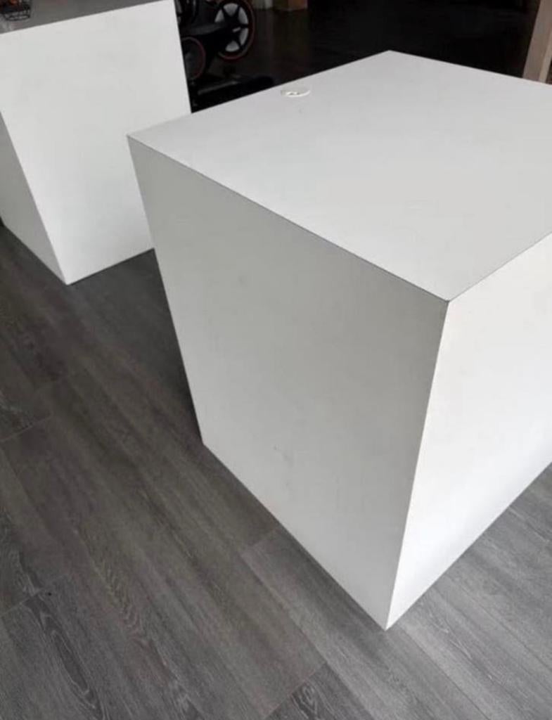 GRATIS statafel | sokkel | zuil | 80x80x100, Ophalen, Gebruikt