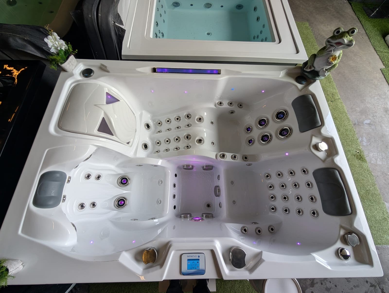 ‼️Amerikaanse spa infinitas ‼️Extreem luxe veel jets, Ophalen of Verzenden